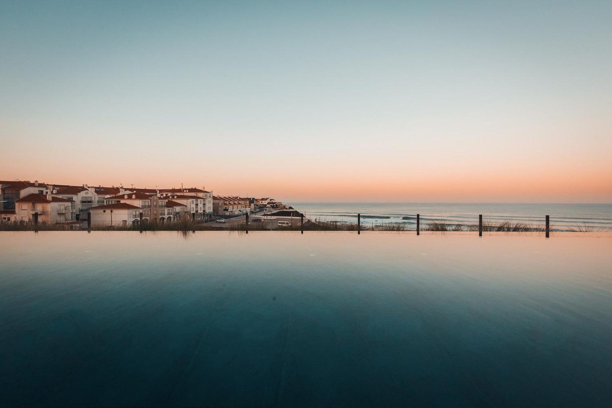 Noah Surf House Portugal Hotel Santa Cruz  Exterior photo