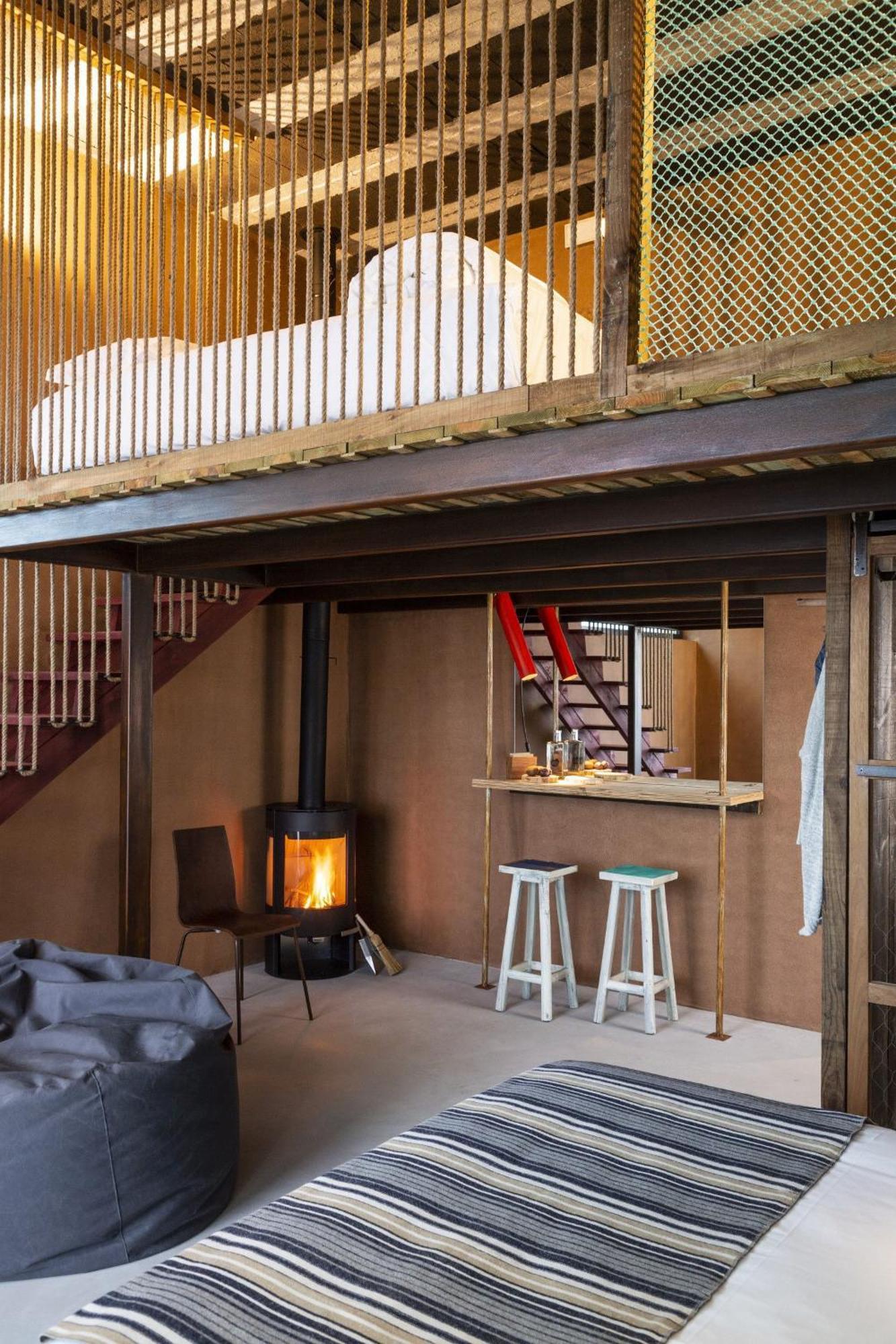 Noah Surf House Portugal Hotel Santa Cruz  Exterior photo